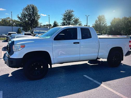 2015 Toyota Tundra SR