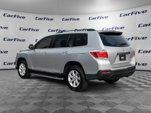 2012 Toyota Highlander SE