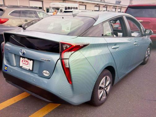 2017 Toyota Prius Four