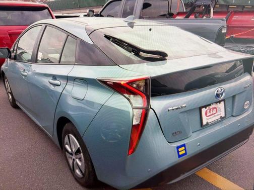 2017 Toyota Prius Four