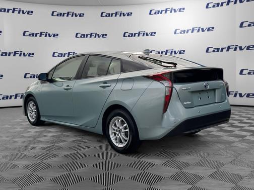 2017 Toyota Prius Four