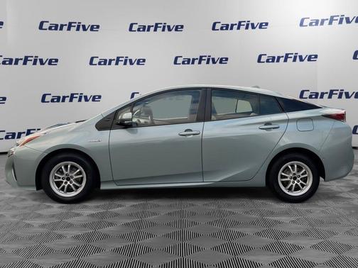 2017 Toyota Prius Four