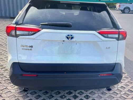 2022 Toyota RAV4 Hybrid LE