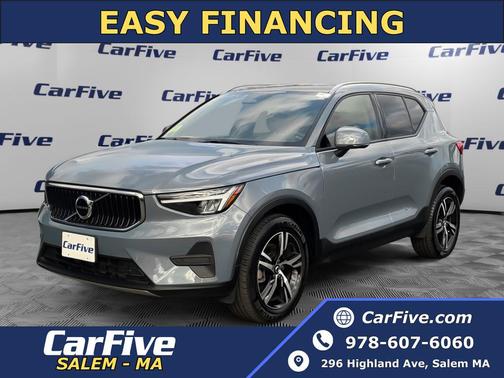 2023 Volvo XC40 B5 Core