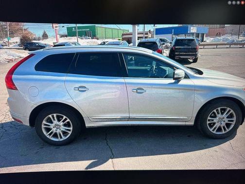 2016 Volvo XC60 T5 Premier