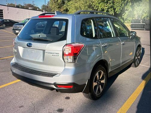 2017 Subaru Forester 2.5i