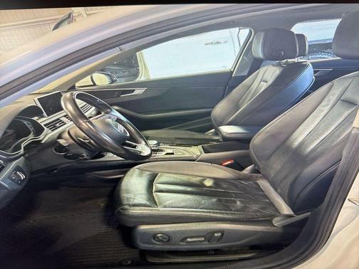 2017 Audi A4 Season of Audi Premium