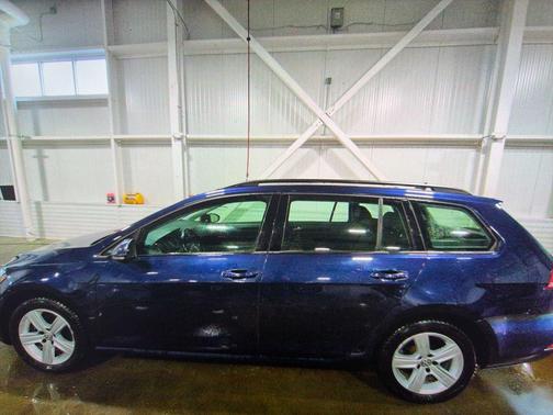 2018 Volkswagen Golf SportWagen TSI SE