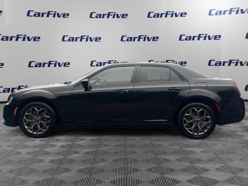 2018 Chrysler 300 S