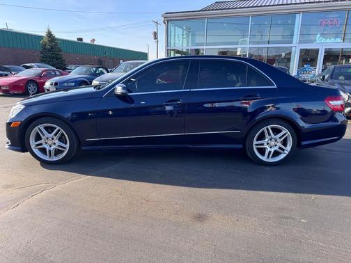 Lunar Blue Metallic 2013 Mercedes-Benz E-Class 4MATIC