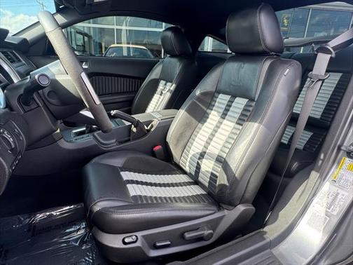 2010 Ford Shelby GT500 Base