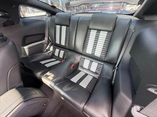 2010 Ford Shelby GT500 Base