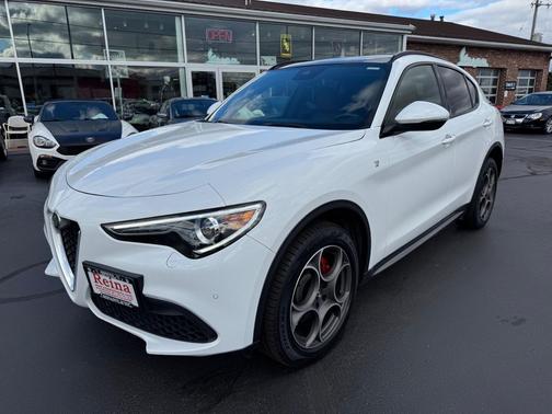 2022 Alfa Romeo Stelvio Ti
