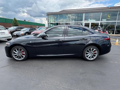2022 Alfa Romeo Giulia Ti