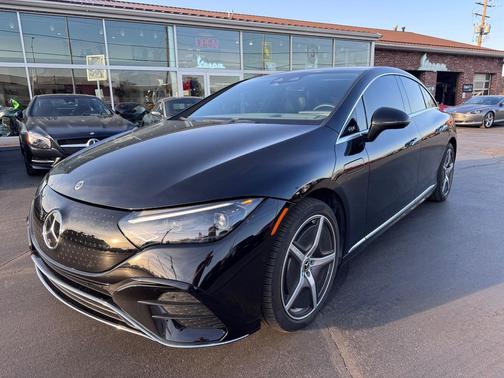 Obsidian Black Metallic 2024 Mercedes-Benz EQE 350 4MATIC