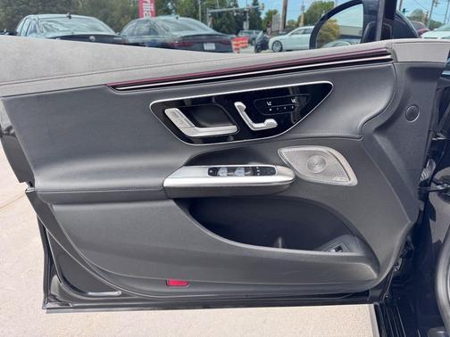 Obsidian Black Metallic 2024 Mercedes-Benz EQE 350 4MATIC