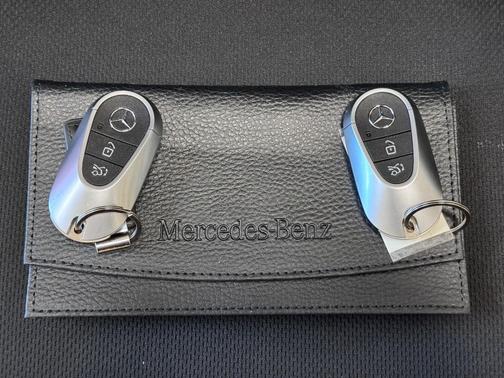Obsidian Black Metallic 2024 Mercedes-Benz EQE 350 4MATIC