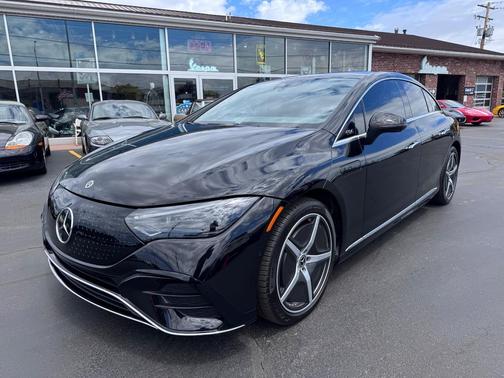 Obsidian Black Metallic 2024 Mercedes-Benz EQE 350 4MATIC