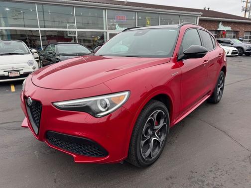 2023 Alfa Romeo Stelvio Veloce AWD