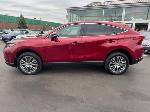 Ruby Flare Pearl 2024 Toyota Venza Limited