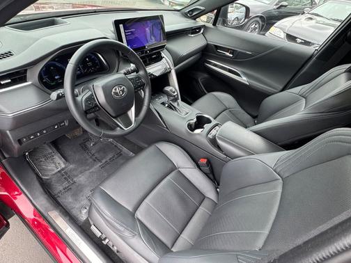 Ruby Flare Pearl 2024 Toyota Venza Limited