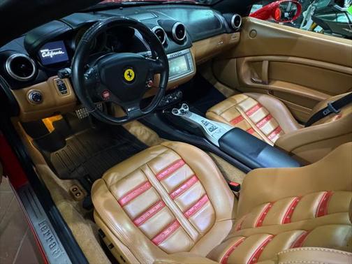 2010 Ferrari California Base