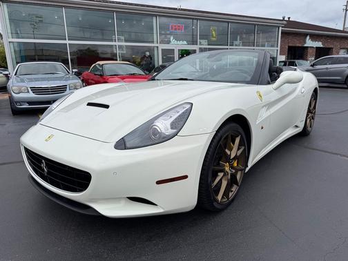 2014 Ferrari California Base