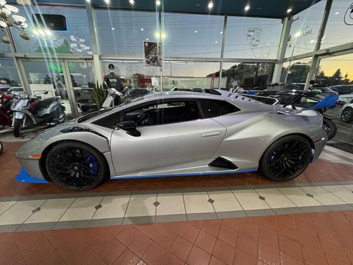 2023 Lamborghini Huracan STO Coupe