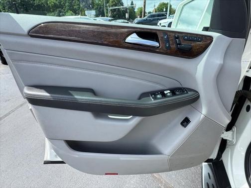 2012 Mercedes-Benz M-Class 4MATIC