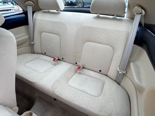 2002 Volkswagen New Beetle GLS