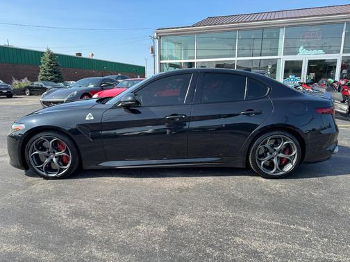2017 Alfa Romeo Giulia Quadrifoglio