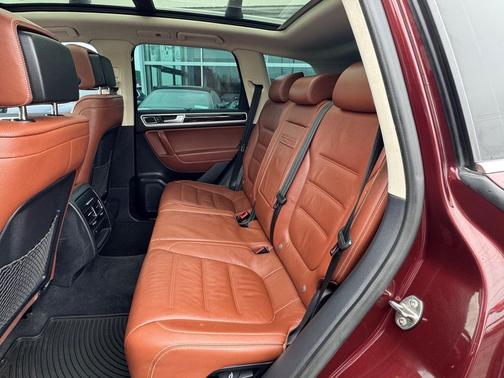 2017 Volkswagen Touareg V6 Executive