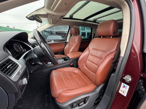 2017 Volkswagen Touareg V6 Executive