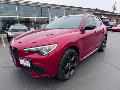 osso (Red) Etna 2022 Alfa Romeo Stelvio Ti