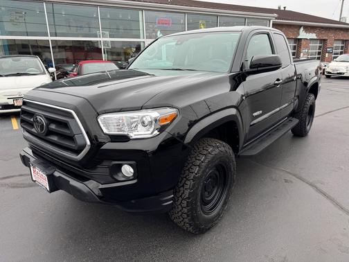 2023 Toyota Tacoma SR5