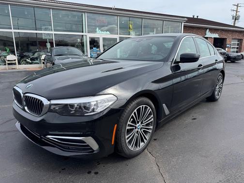 Black Sapphire Metallic 2020 BMW 530 xDrive