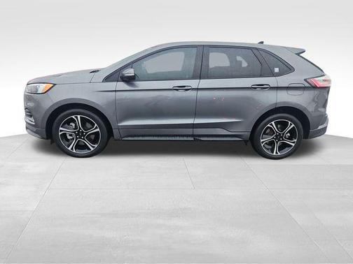 2022 Ford Edge ST