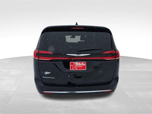 2025 Chrysler Pacifica L