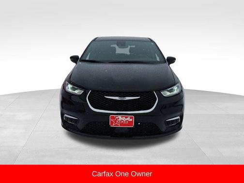 2025 Chrysler Pacifica L