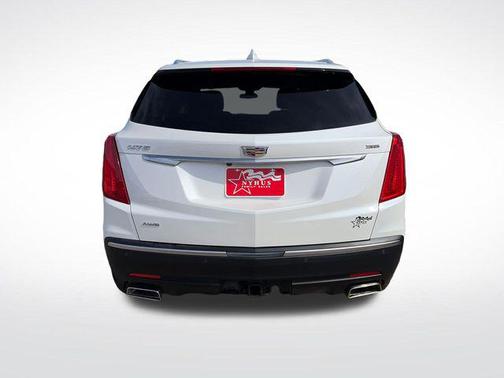 Crystal White Tricoat 2019 Cadillac XT5 Premium Luxury