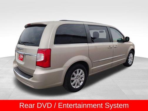 2014 Chrysler Town & Country Touring
