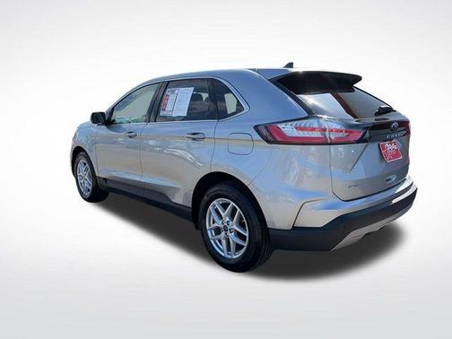 ICONIC SILVER 2022 Ford Edge SEL