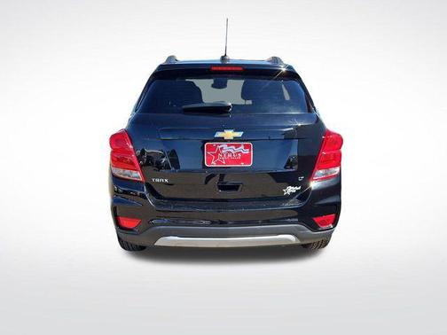 Mosaic Black Metallic 2019 Chevrolet Trax LT
