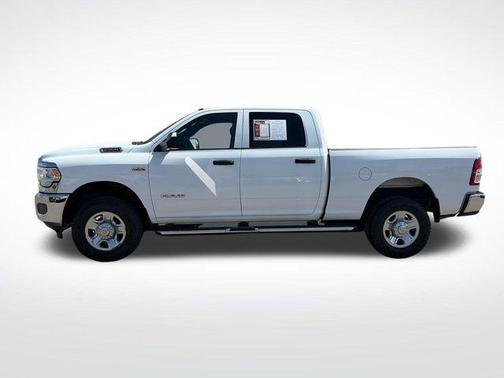 Bright White Clearcoat 2021 RAM 2500 Tradesman Crew Cab 4x4 6'4' Box