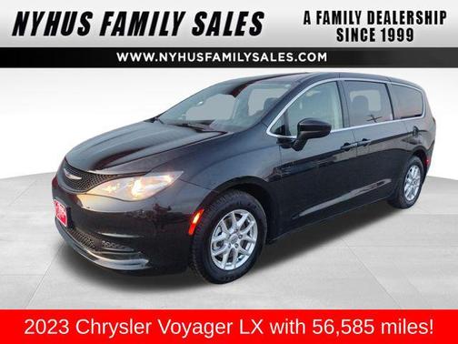 2023 Chrysler Voyager LX