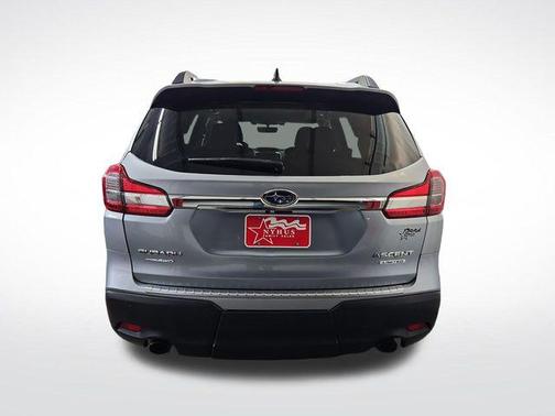 Ice Silver Metallic 2019 Subaru Ascent Limited 7-Passenger
