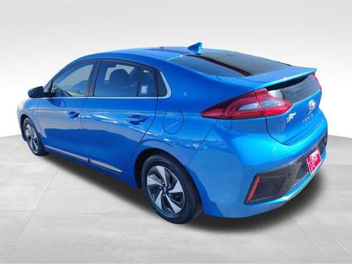 2017 Hyundai IONIQ Hybrid SEL