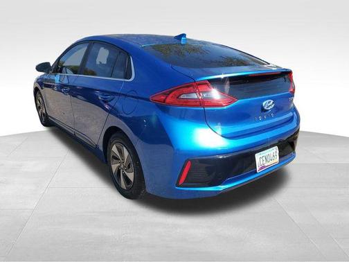 2017 Hyundai IONIQ Hybrid SEL