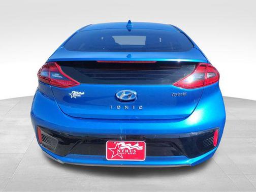 2017 Hyundai IONIQ Hybrid SEL