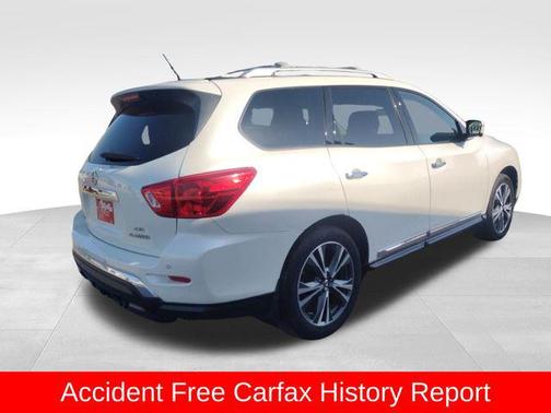 2018 Nissan Pathfinder Platinum